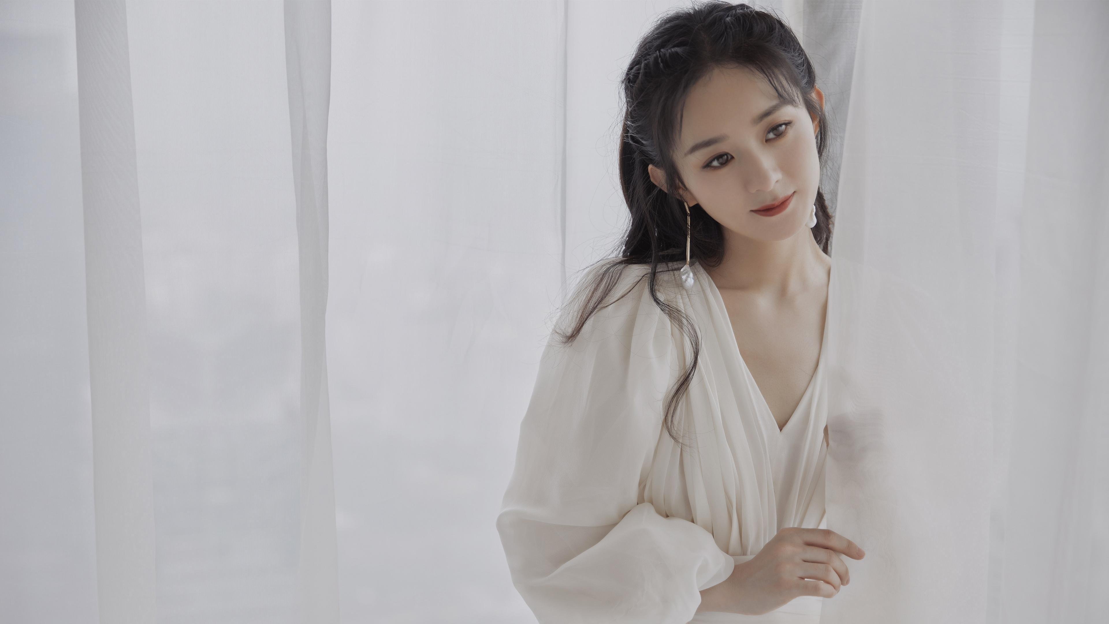 五大联赛中场组织人数是否减少至两人为趋势,五大联赛比赛场次